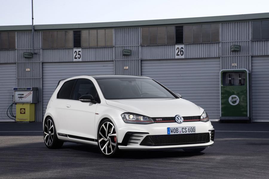  Volkswagen Golf GTi Clubsport Edition 40 2016 года  (фото 2 из 15)